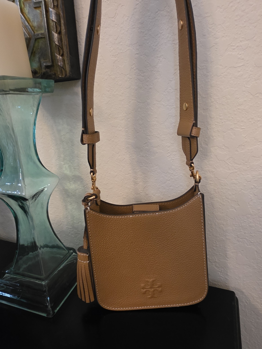 Tory Burch Thea Small Leather Saddle Bag in Caramel - Picture 11 of 11